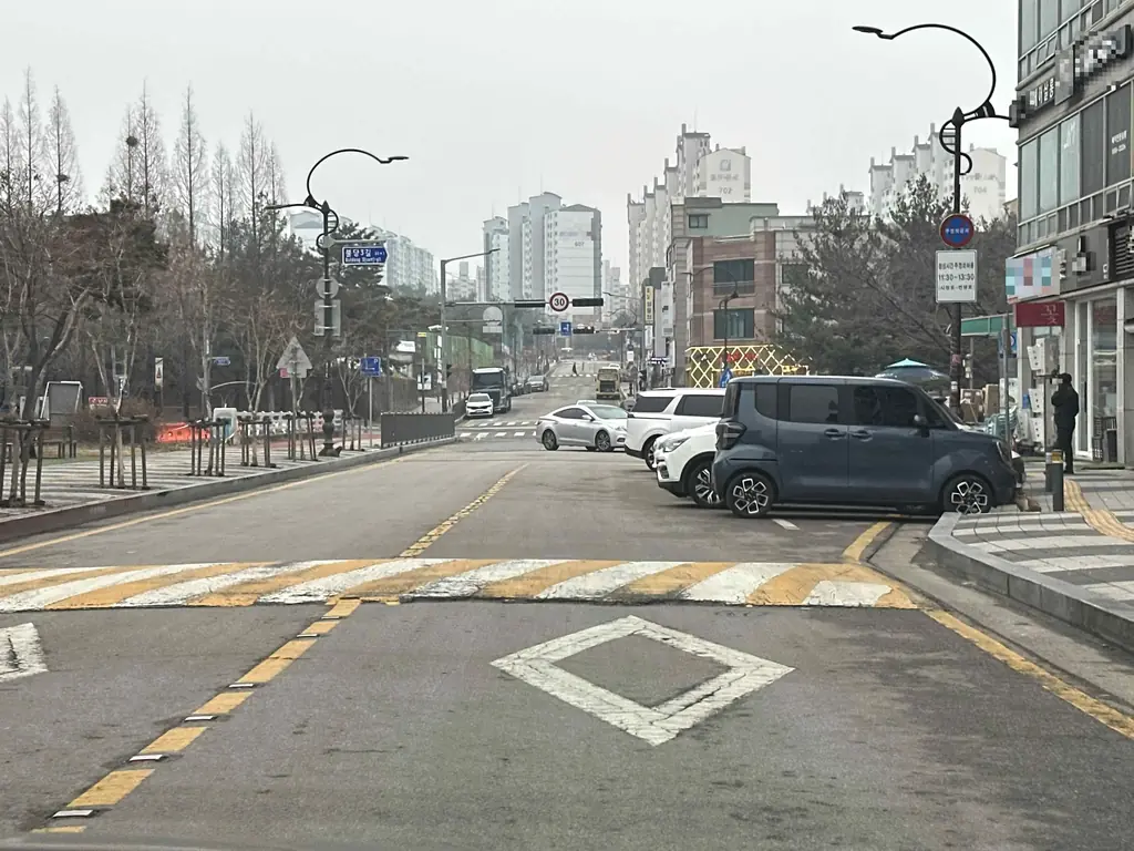 Q702 문제 이미지: 다음 상황에서 알 수 있는 정보와 이에 대한 해석을 연결한 것으로 바르지 않은 것 2가지는?